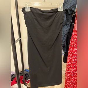 Black body contour strapless dress